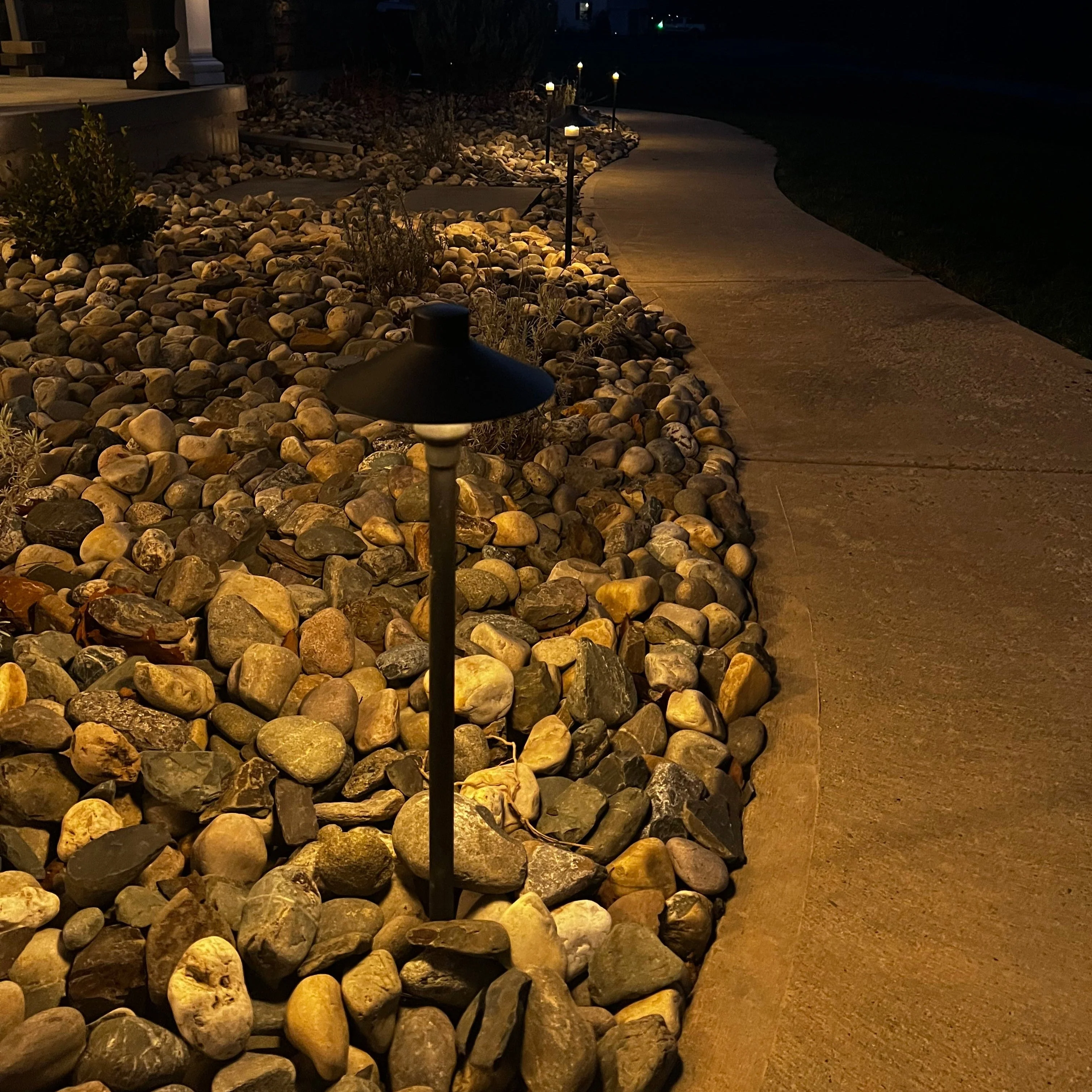 BPLP08 Tulay BH 18" Black Brass Path Light 4x/8x/12x G4 2W Dimmable 2700K Package Low Voltage Landscape Lighting - Image 5